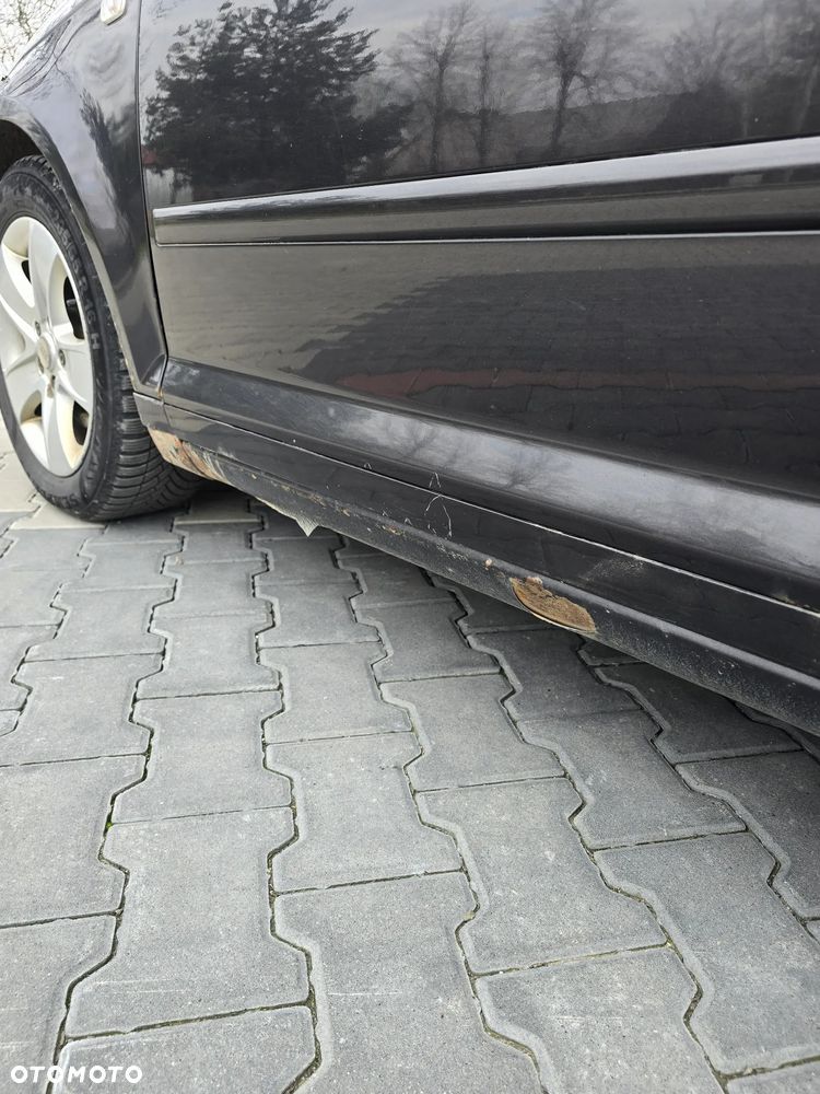 Audi A3 Sportback 2.0 TDI DPF Ambiente - 24