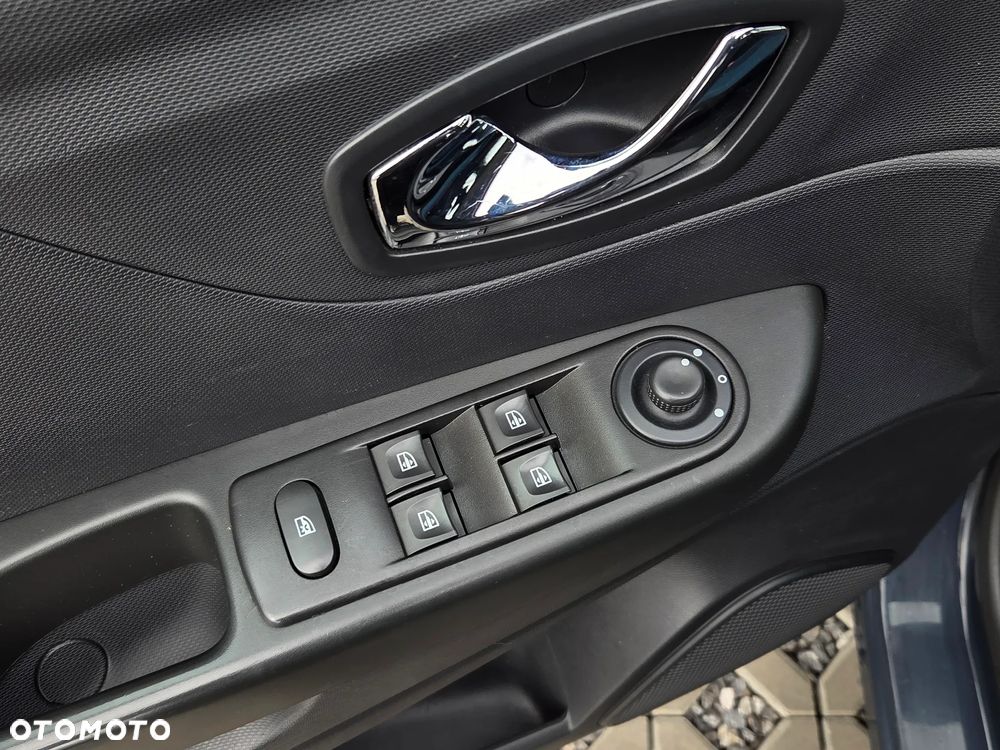 Renault Captur - 10