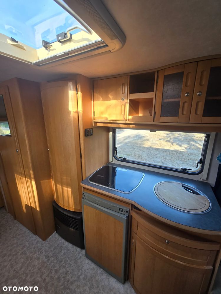 Adria UNICA B502 UK - 12