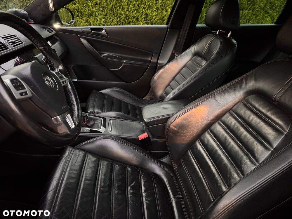 Volkswagen Passat 2.0 TDI DPF Sportline - 6
