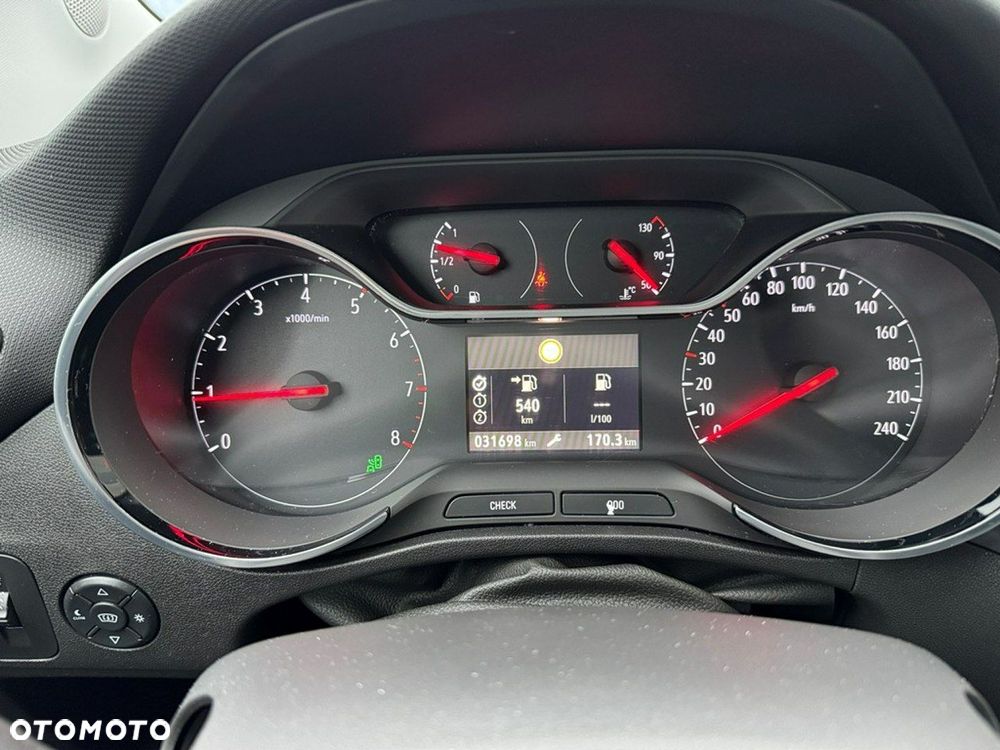 Opel Crossland X - 14