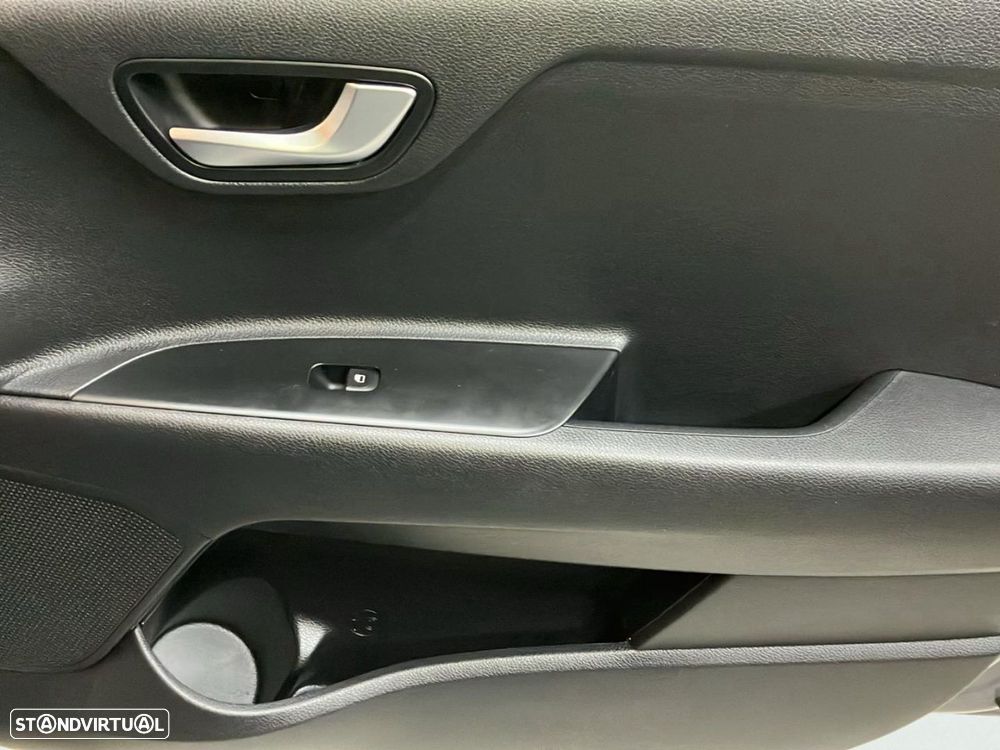 Kia Rio - 21