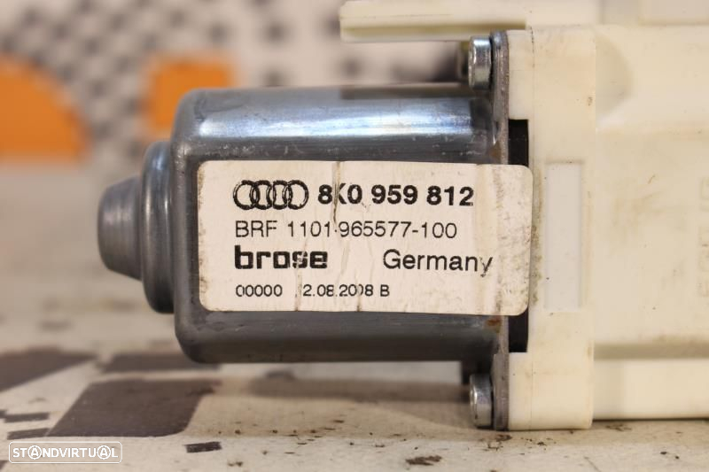 Motor Do Elevador De Vidro Traseiro Direito Audi A6 (4F2, C6)  8K09598 - 6