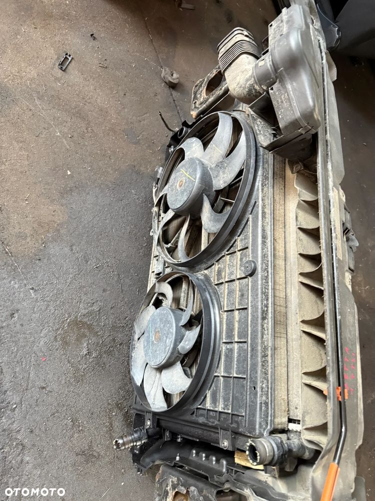 VW JETTA A6 VI 1.4 TSI PAS PRZEDNI KOMPLETNY Z CHŁODNICAMI - 2