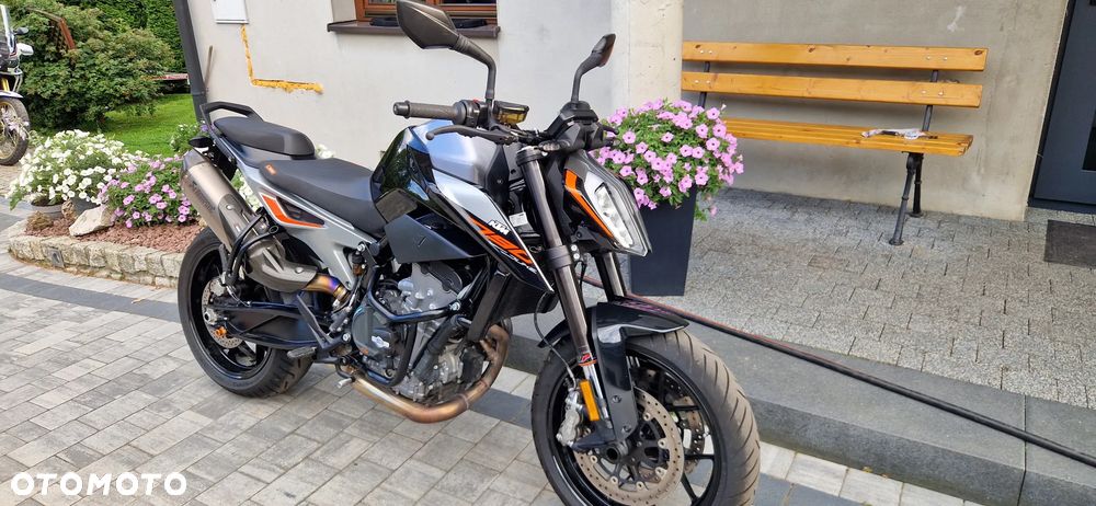 KTM Duke 790 - 1