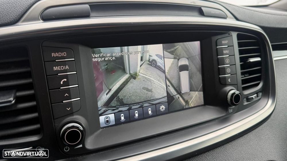Kia Sorento 2.2 CRDi Premium Aut. - 8