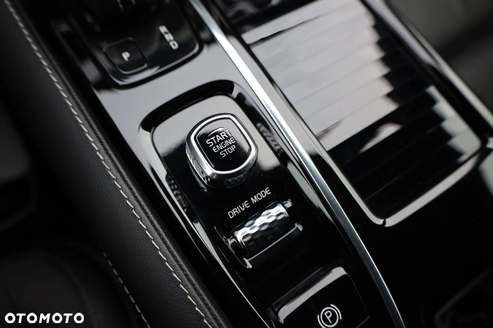 Volvo V60 T6 AWD Recharge Geartronic RDesign - 15