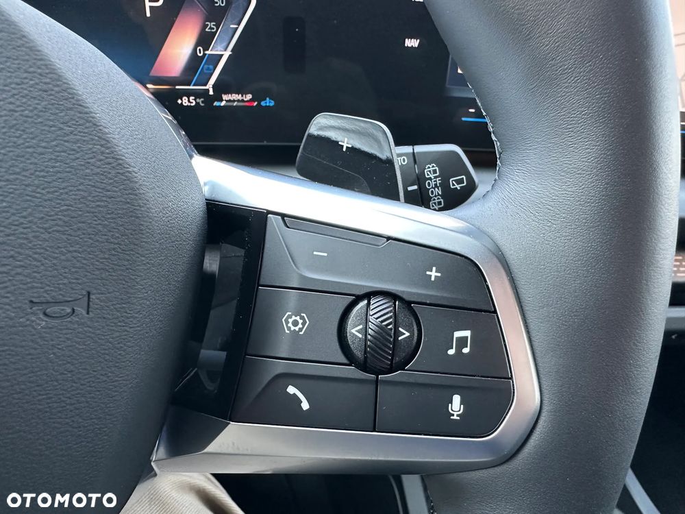 BMW Seria 1 120 mHEV - 16