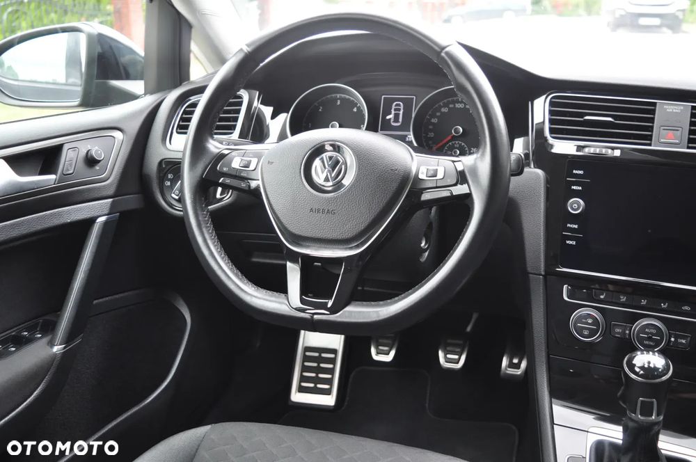 Volkswagen Golf 1.6 TDI Join - 26