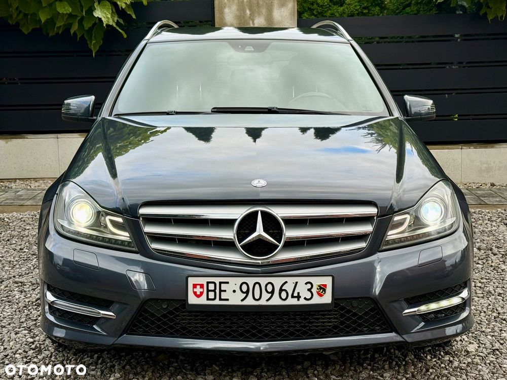 Mercedes-Benz C-Class 2012 photo 4