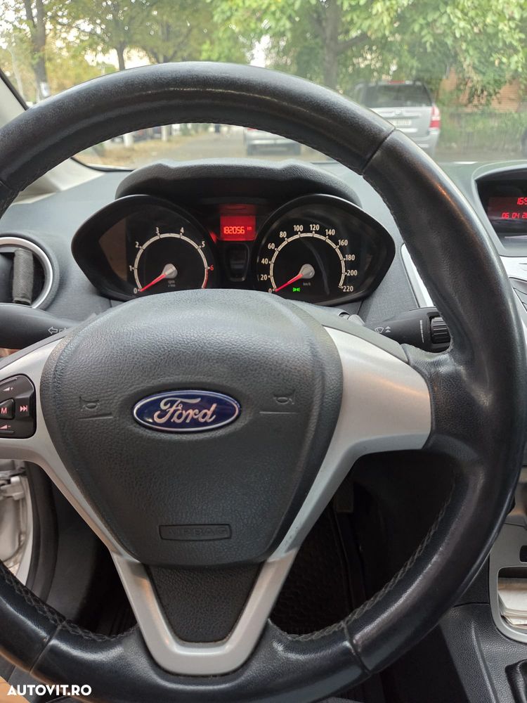 Ford Fiesta - 4