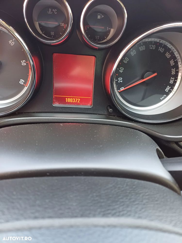 Opel Insignia 2.0 CDTI - 29