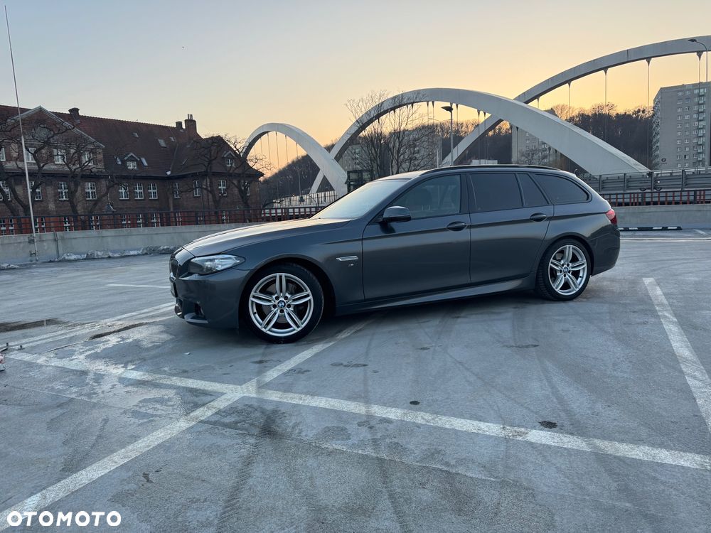 BMW Seria 5 530d Sport-Aut - 3