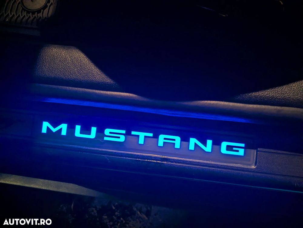 Ford Mustang - 24
