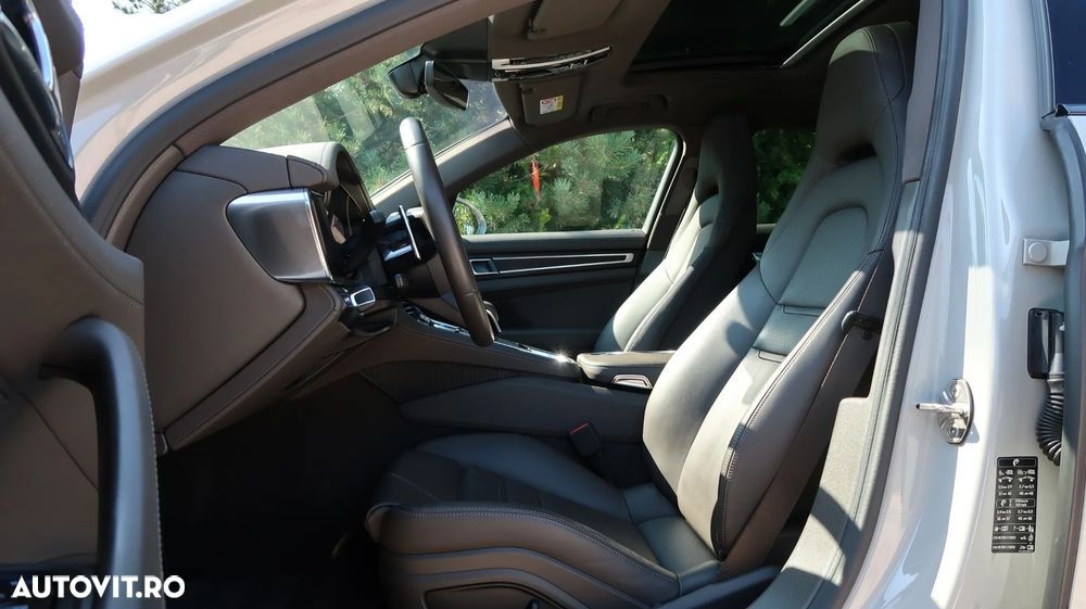 Porsche Panamera 4 E-Hybrid Platinum Edition - 10