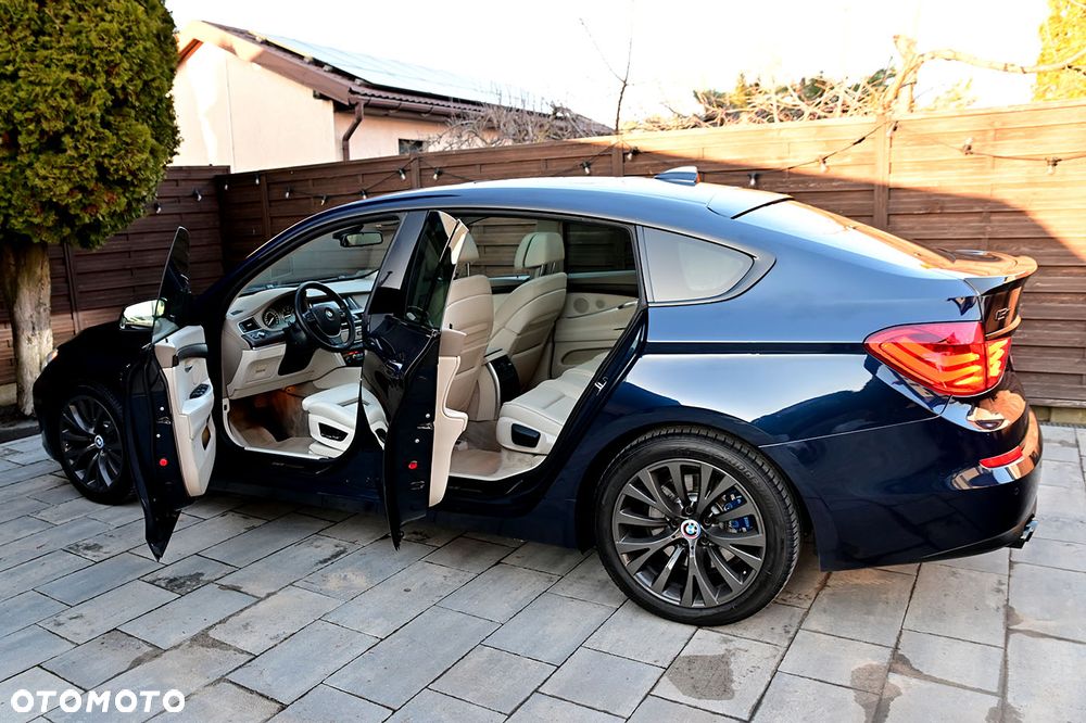 BMW Seria 5 530d xDrive - 16