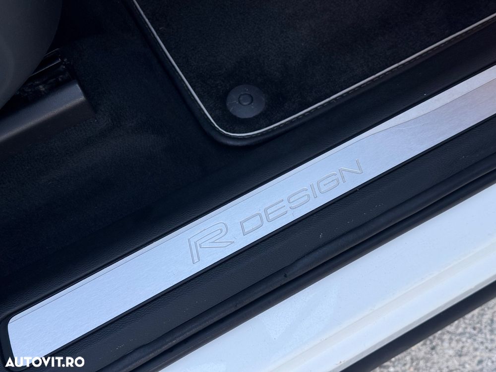 Volvo XC 60 T8 Twin Engine AWD R-Design - 22