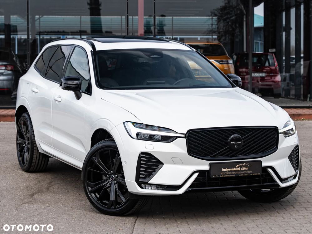 Volvo XC 60 B5 B AWD Plus Dark - 4