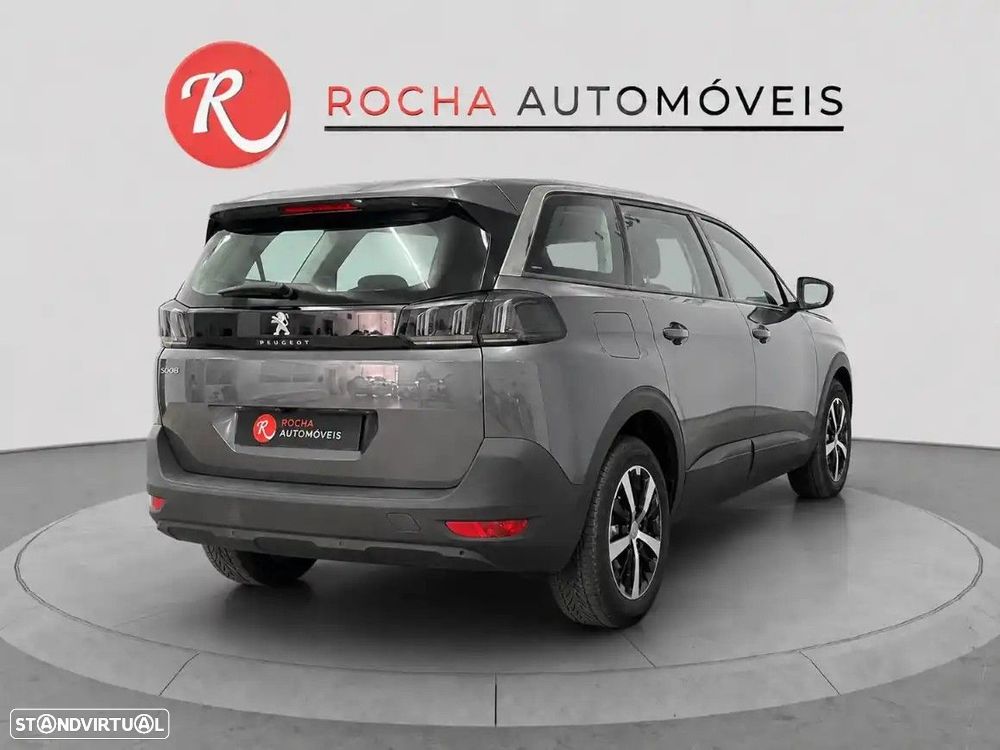 Peugeot 5008 - 8