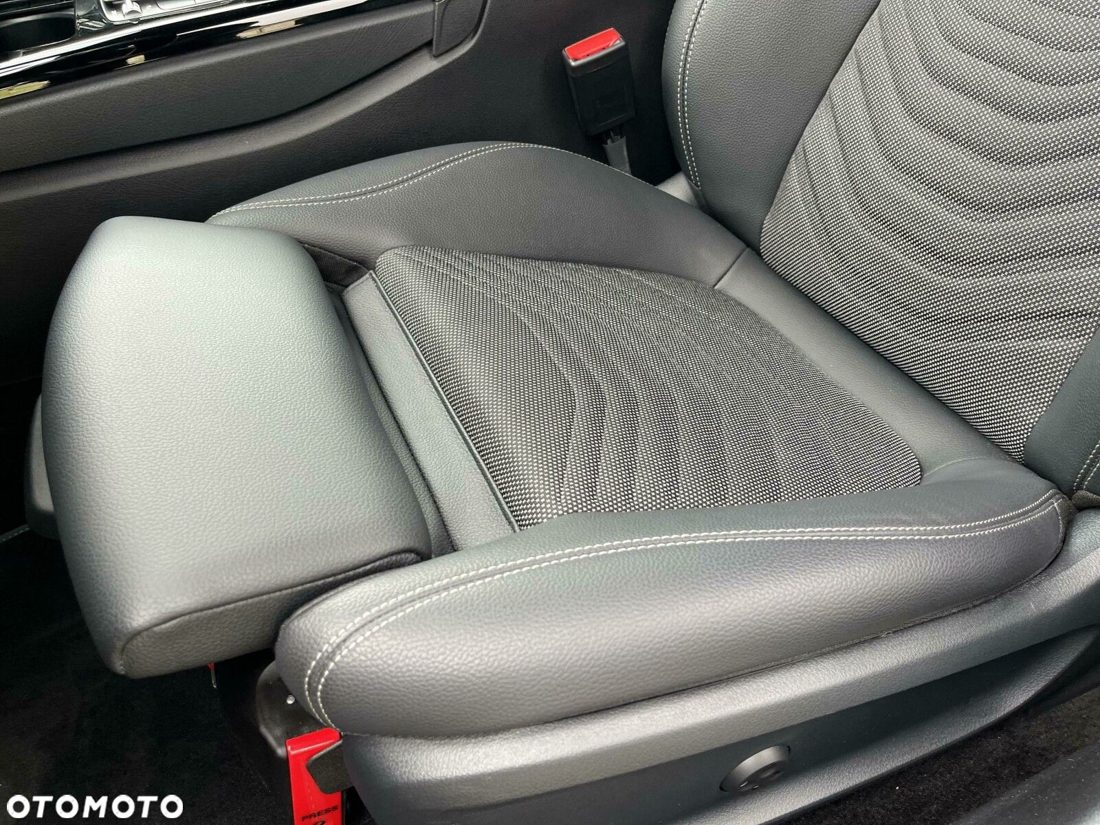 Mercedes-Benz CLA - 13