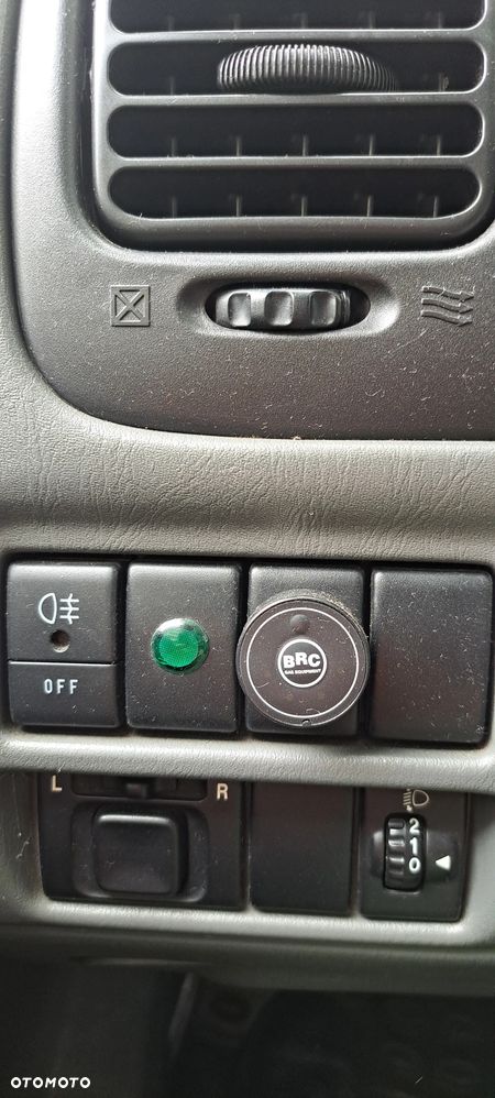 Suzuki Grand Vitara 1.6 - 9