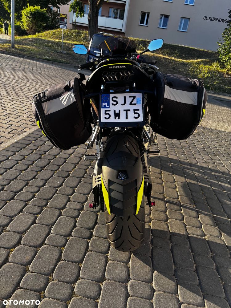 Honda CBR - 8
