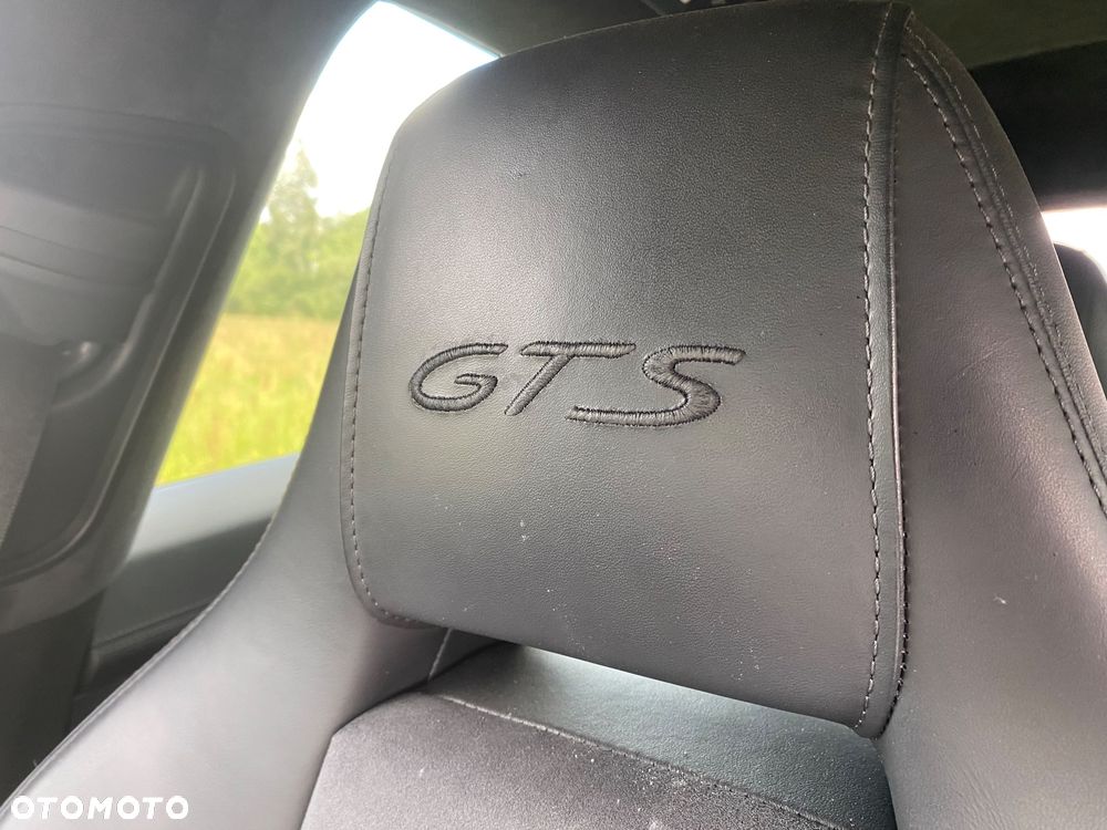 Porsche Panamera GTS - 16
