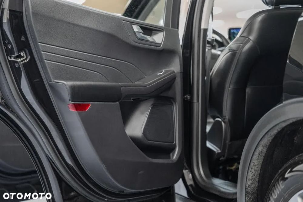 Ford Escape 2.0 EcoBoost AWD Titanium - 32