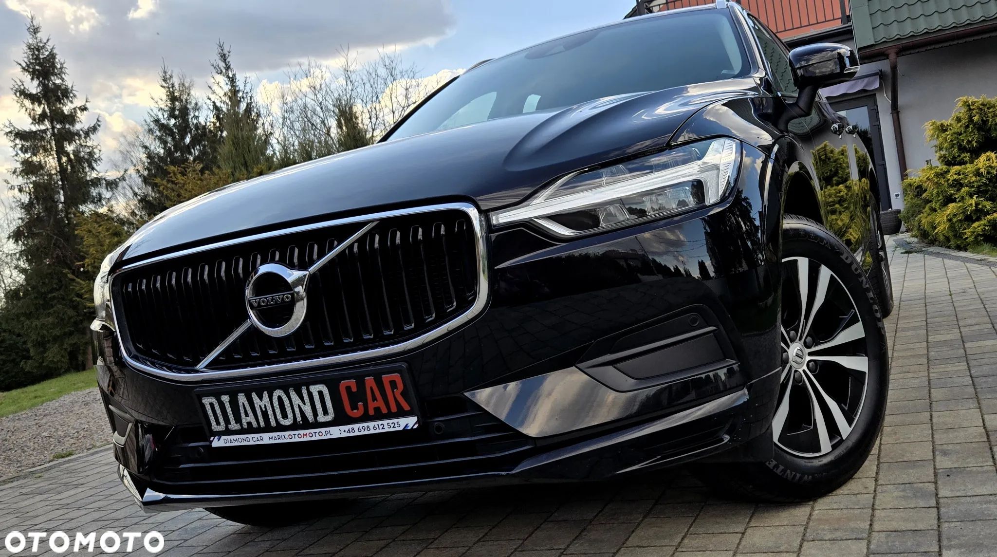 Volvo XC 60 D4 Momentum Pro - 1