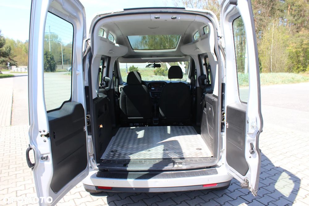 Fiat Doblo 1.6 16V Multijet Lounge - 11