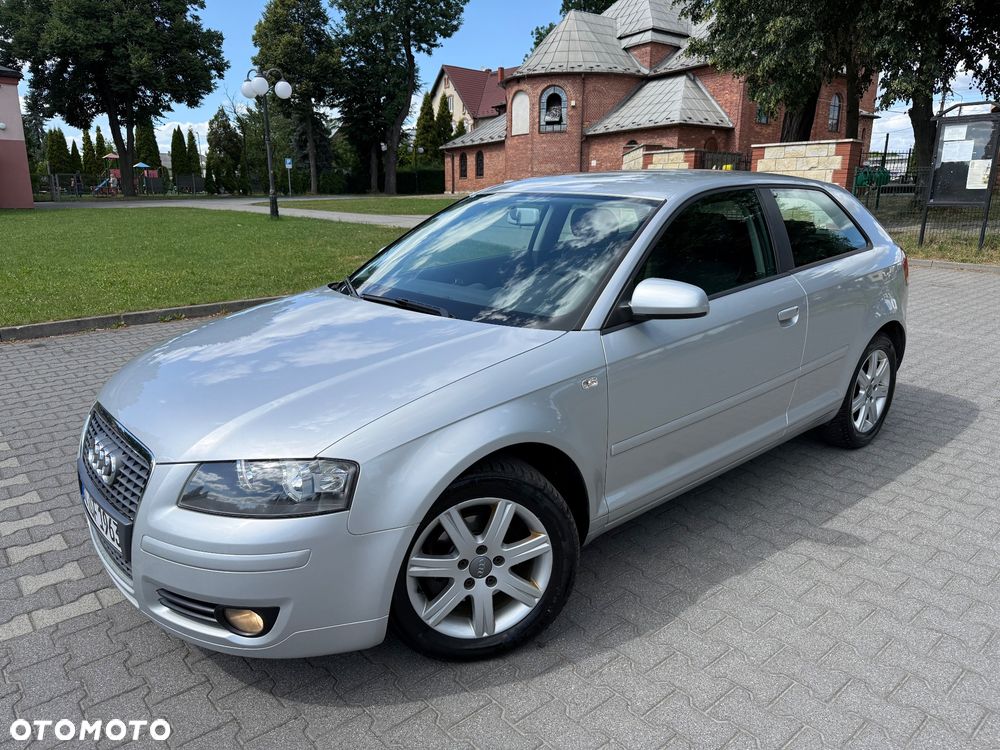Audi A3 3-drzwiowe 1.6 Attraction - 20