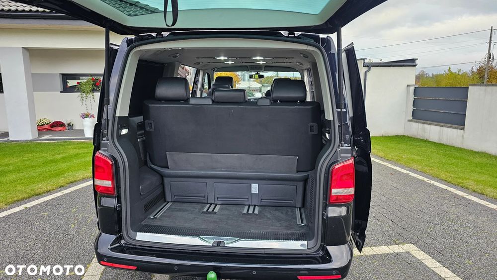 Volkswagen Multivan - 11