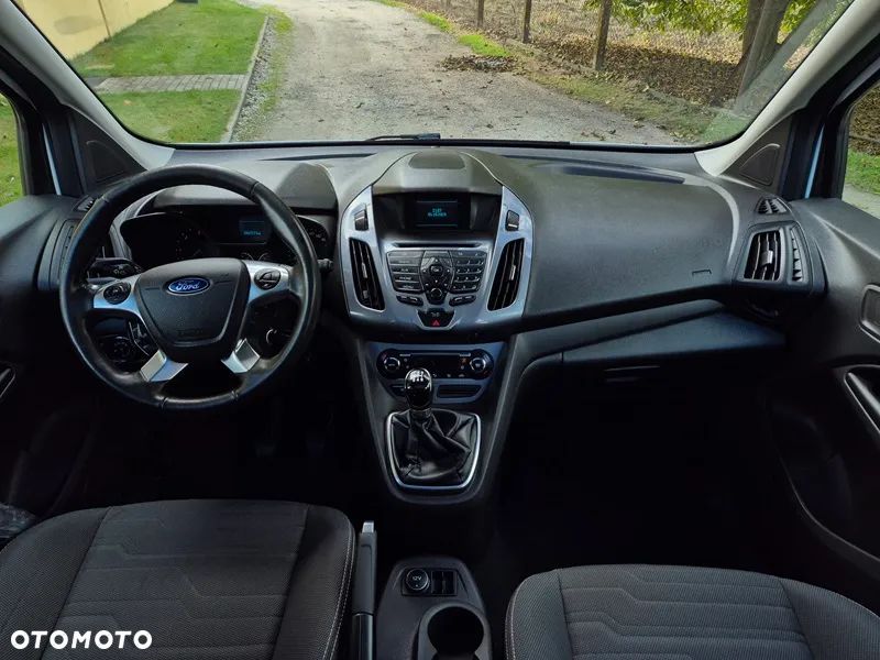 Ford Tourneo Connect Grand - 15