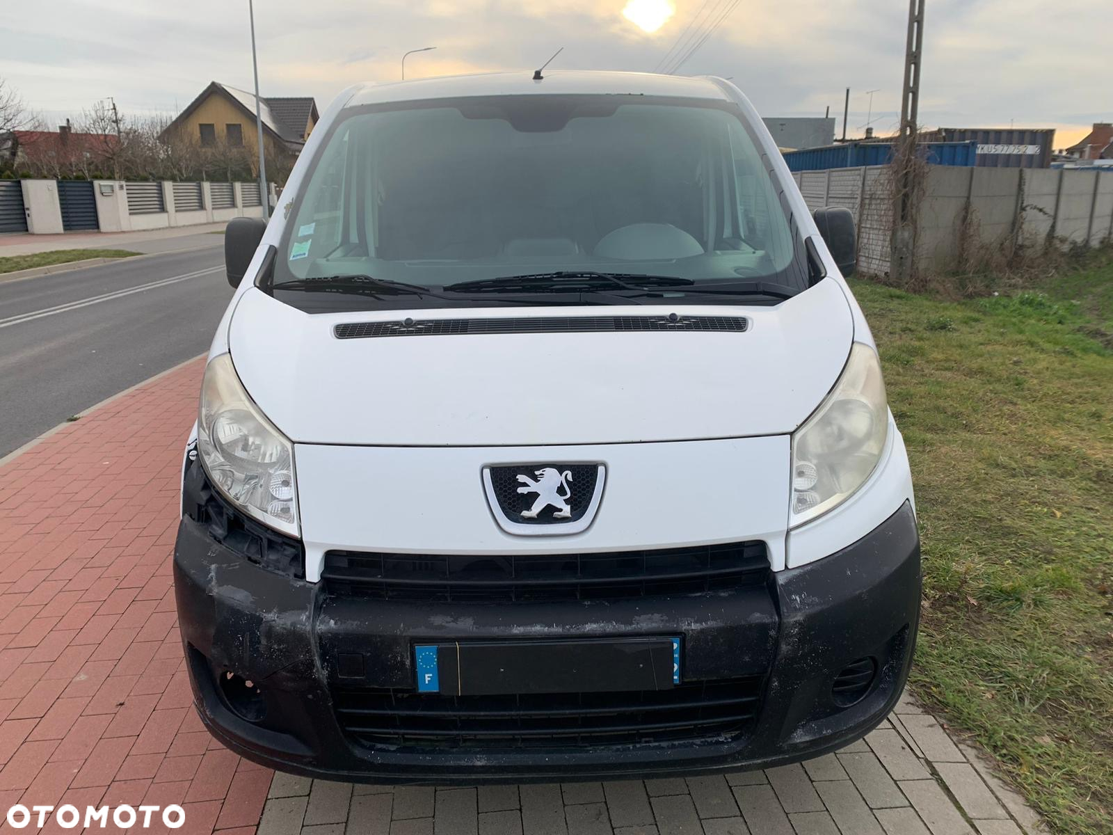 Peugeot Expert - 8