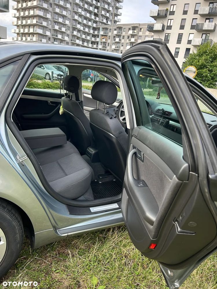 Audi A4 Limousine 2 - 16