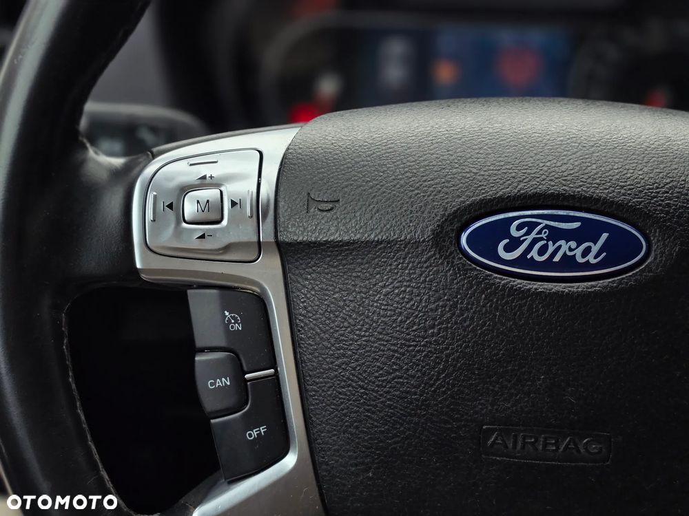 Ford Mondeo - 24
