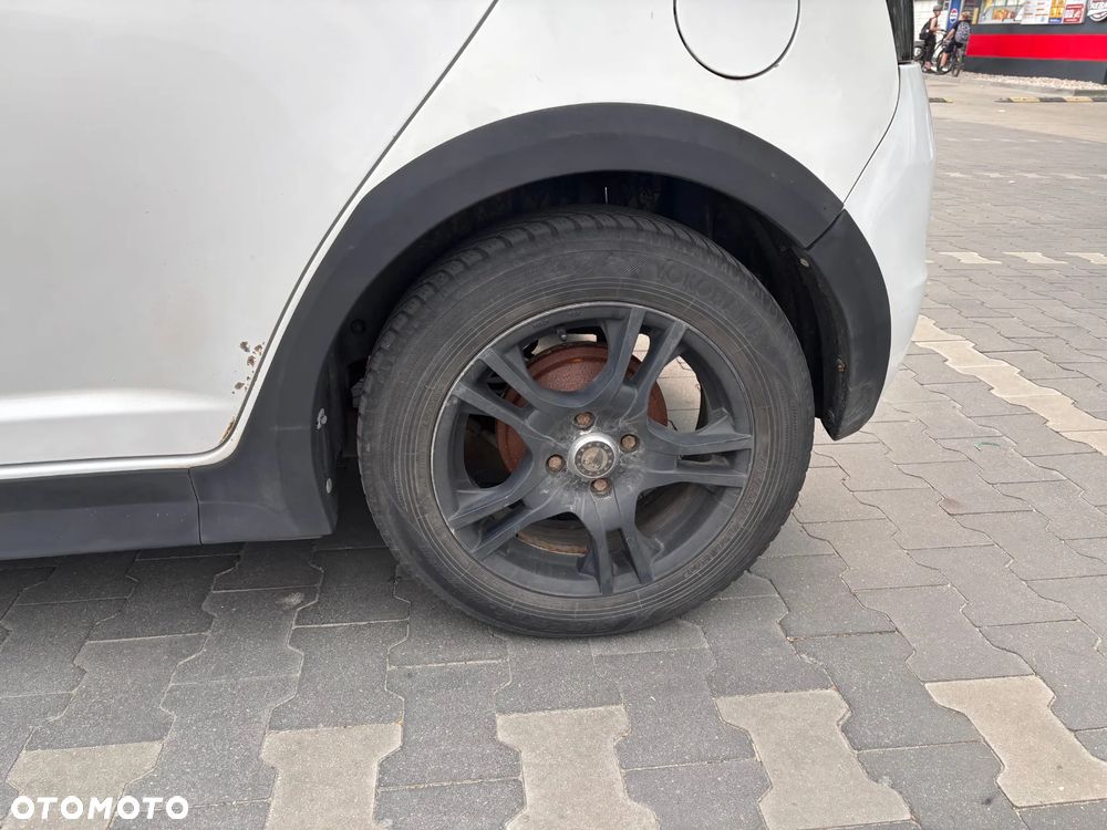Suzuki Swift - 11