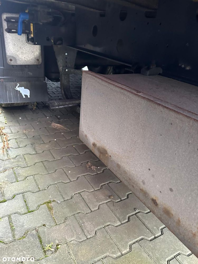 Schmitz Cargobull SCB S3T - 11