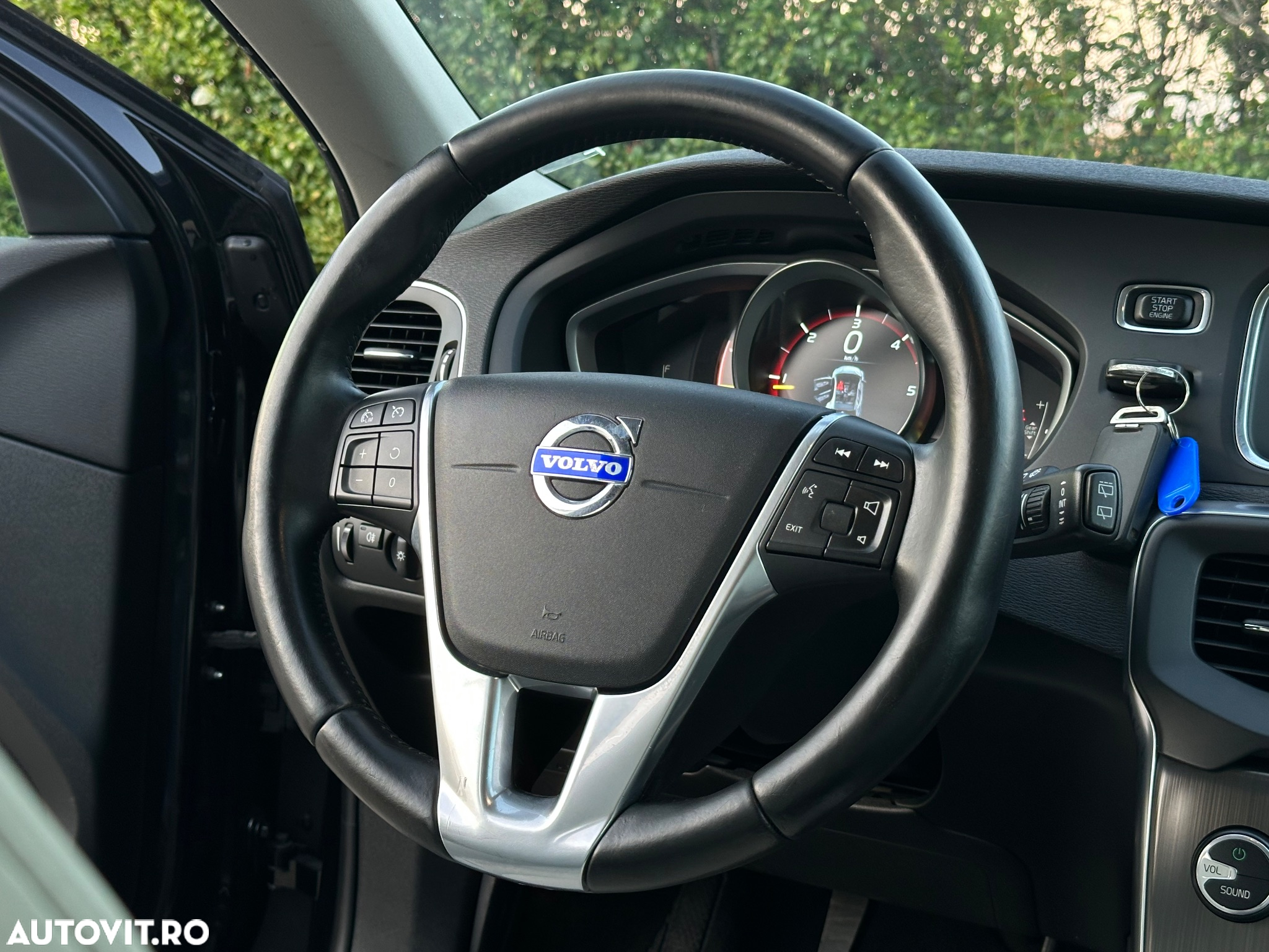 Volvo V40 D4 Summum - 20