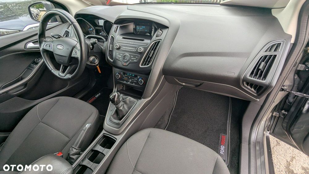 Ford Focus - 17
