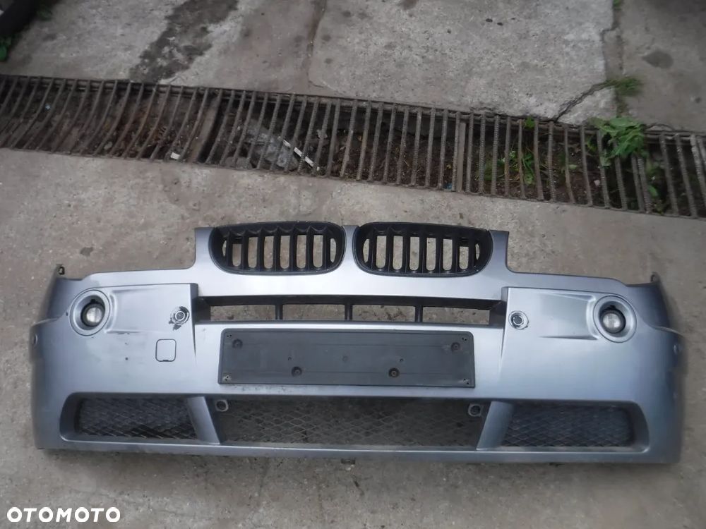 Bmw X3 E83 zderzak przod SILBERGRAU METALLIC Pod PDC - 1