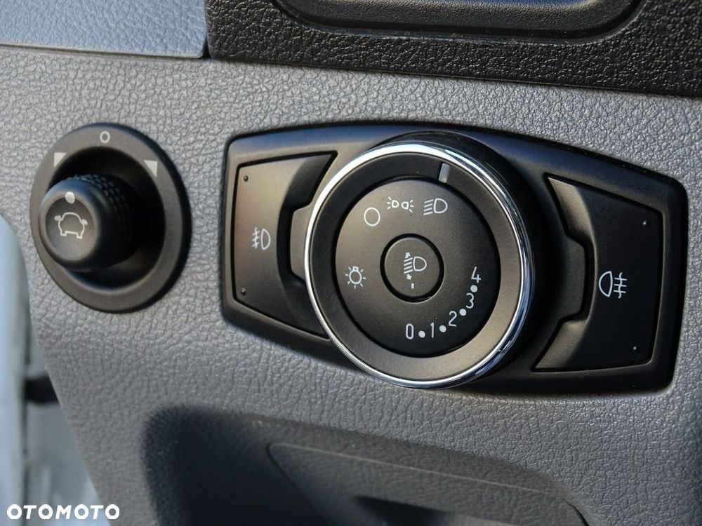 Ford Transit - 22