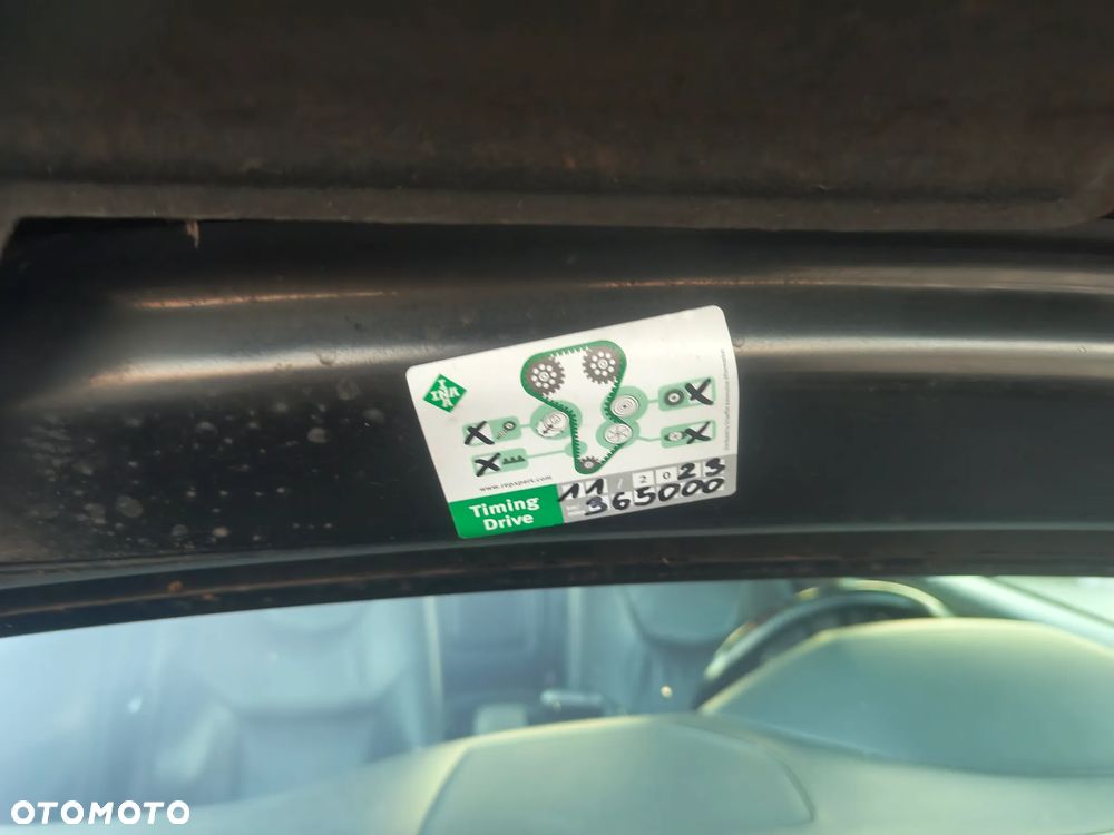 Volvo S60 2.4 T - 21