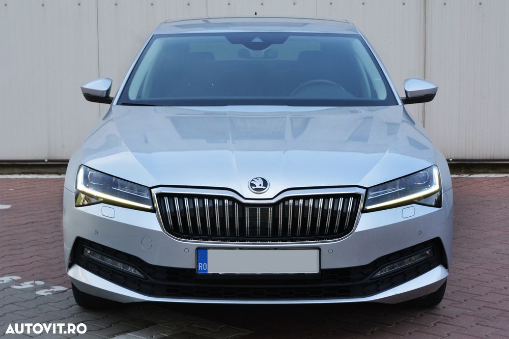 Skoda Superb 2.0 TDI DSG Ambition - 9