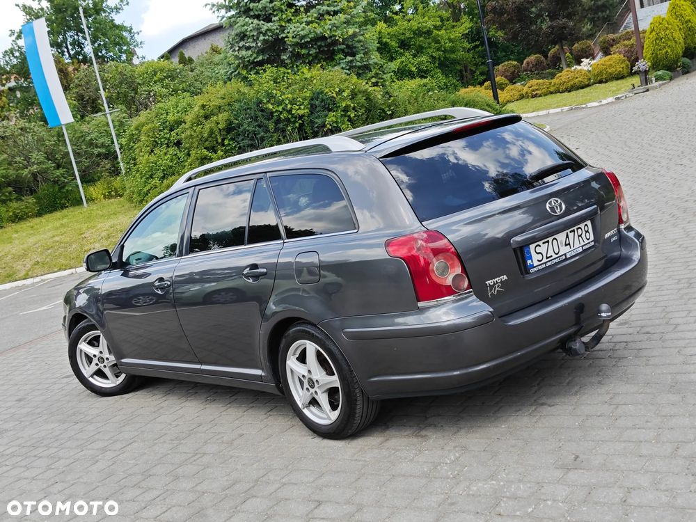 Toyota Avensis 2.2 D-4D X Premium - 5