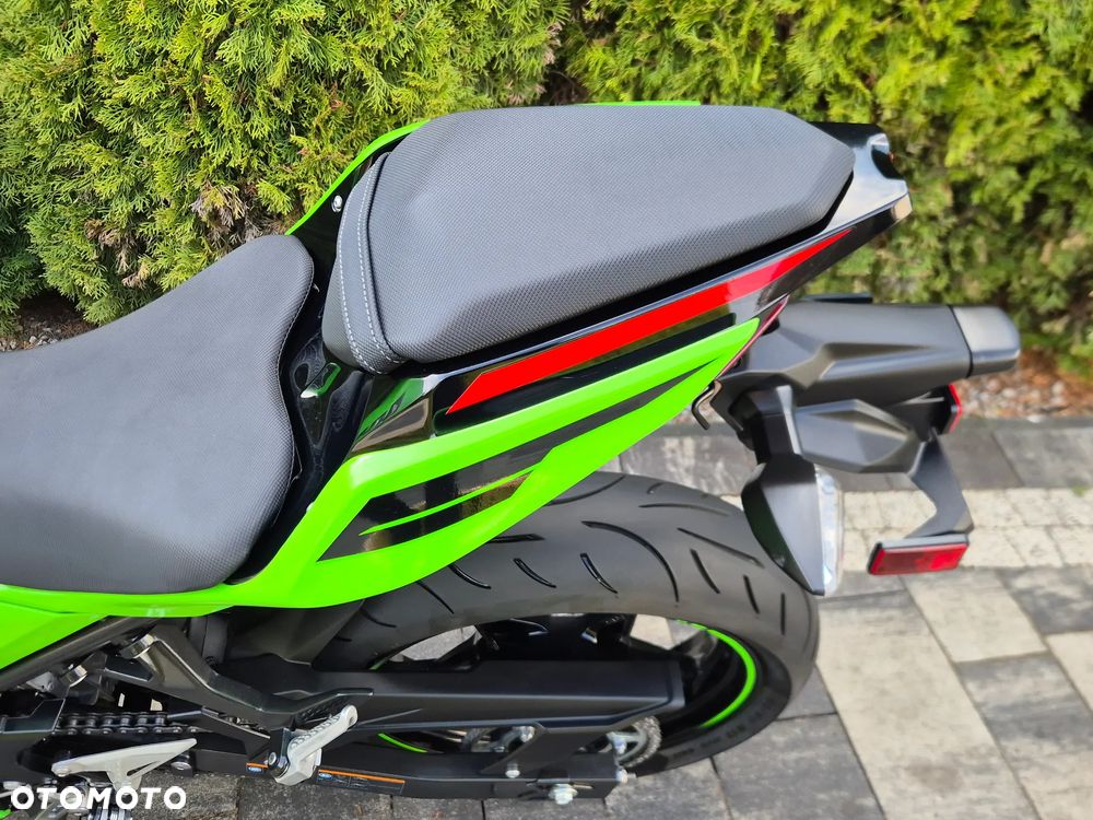 Kawasaki Ninja 400 - 22