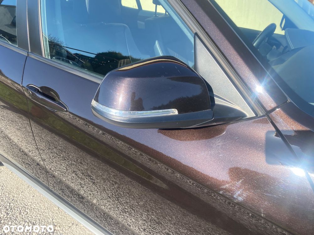 BMW X1 sDrive18d xLine - 35