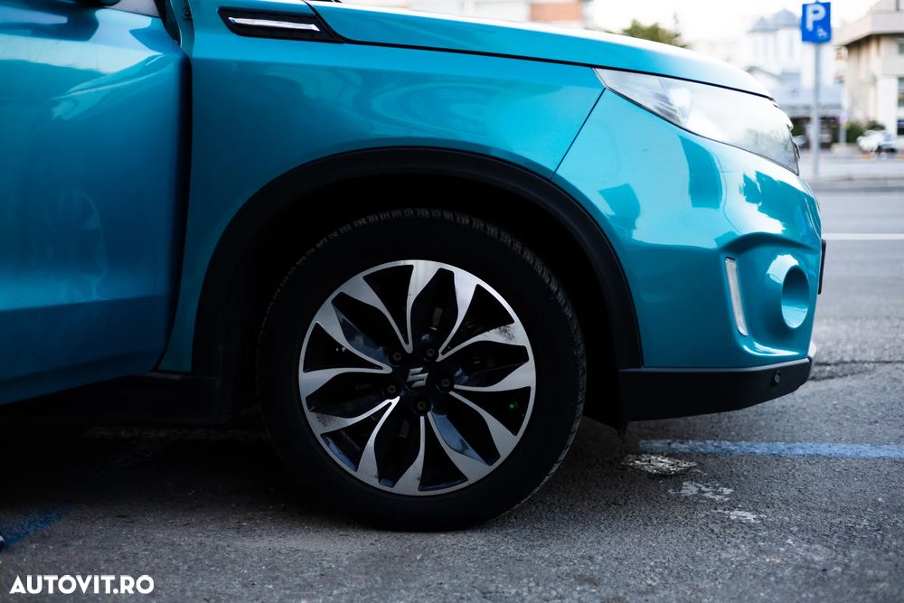 Suzuki Vitara 1.6 DDIS 4X4 Luxus Aut. - 33