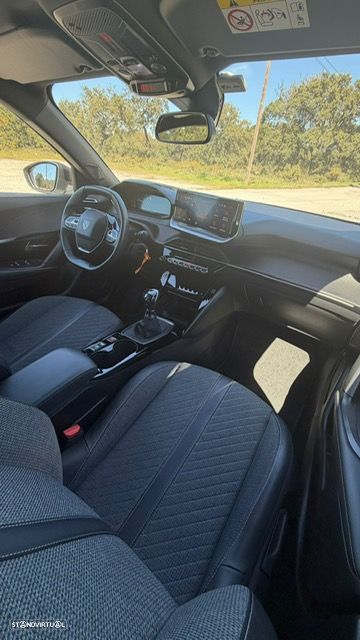 Peugeot 2008 1.2 PureTech Allure Pack - 5