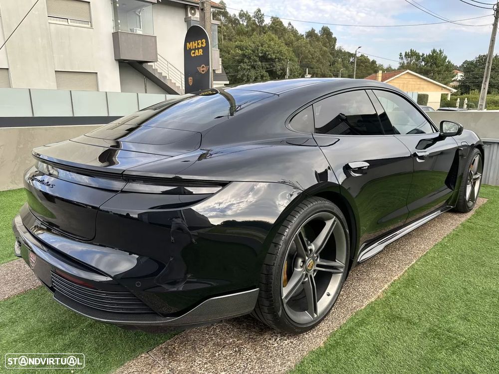Porsche Taycan Turbo S — fotografia 9